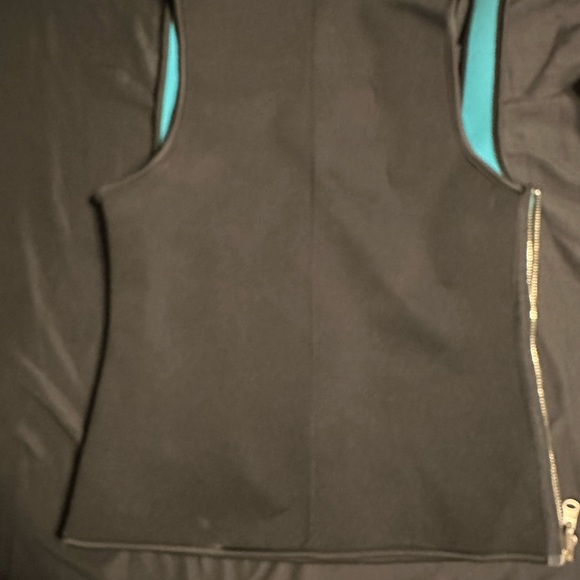 Side-Zip Compression Tank - Picture 4 of 4